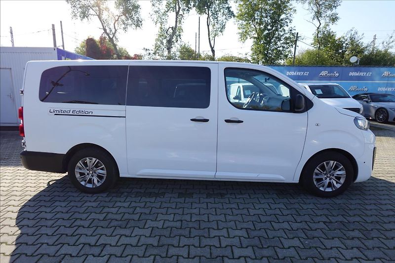 Peugeot Expert 2,0 HDI  Traveller L3H1 8MÍST - fotka 9 z 36