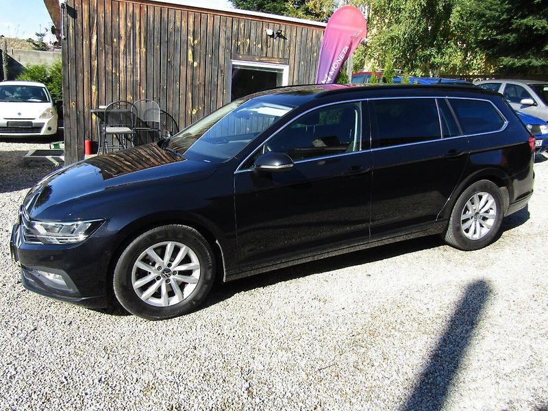 Volkswagen Passat (2021) 2.0 TDI DSG ACC - fotka 2 z 45