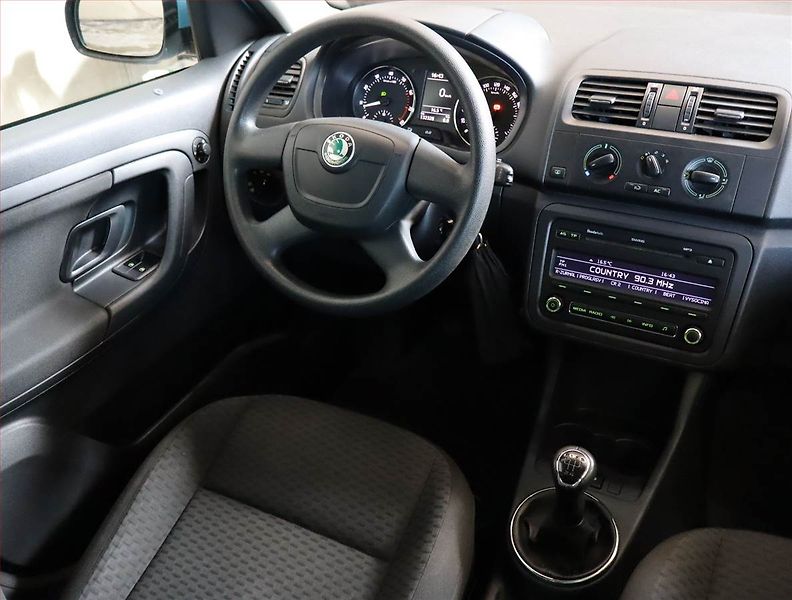 Škoda Roomster (2011) Ambition 1.2 TSI - fotka 7 z 19