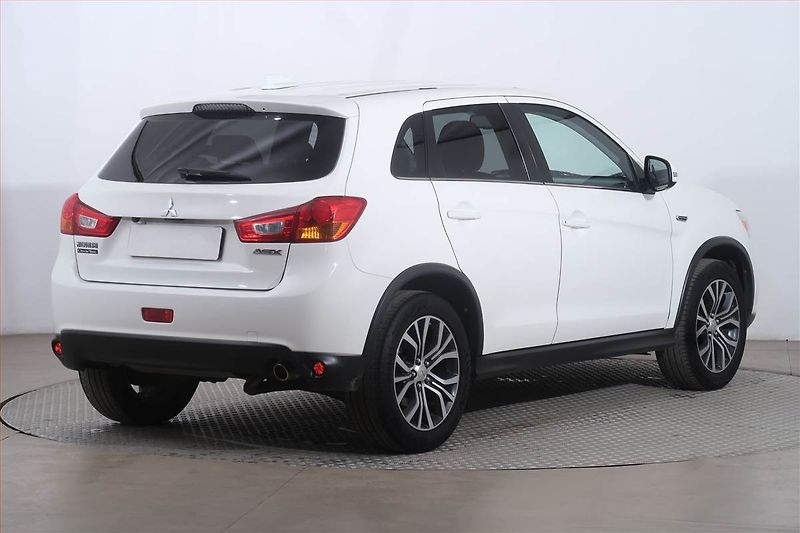Mitsubishi ASX (2017) 1.6 DI-D, Tempomat - fotka 5 z 20