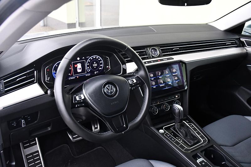 Volkswagen Arteon 2,0 BiTDI 4MOTION DSG ELEGANCE - fotka 17 z 40