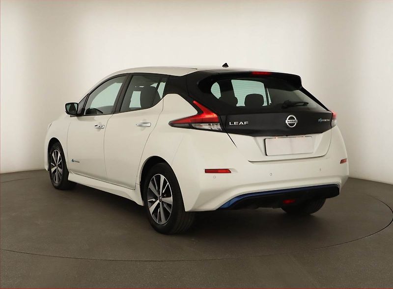 Nissan Leaf (2019) 40 kWh, SoH 87%, Automat - fotka 4 z 17