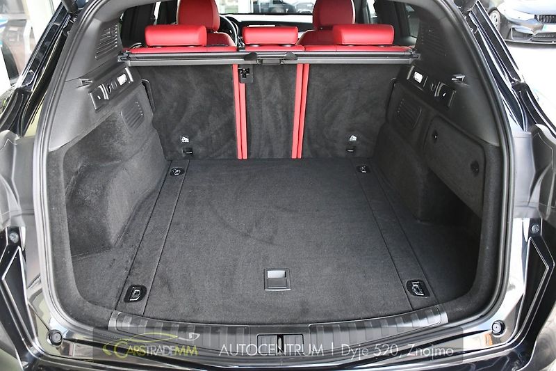 Alfa Romeo Stelvio 2.0T 16V 206kW VELOCE AT8 Q4 - fotka 24 z 49