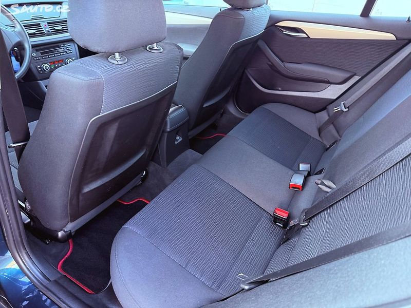 BMW X1 20D SDRIVE 135kW - fotka 24 z 26