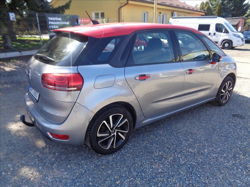 Citroën C4 Picasso 1,6 - fotka 5 z 17
