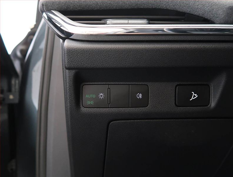 Škoda Enyaq (2021) iV 80 (82 kWh), SoH 81% - fotka 29 z 32