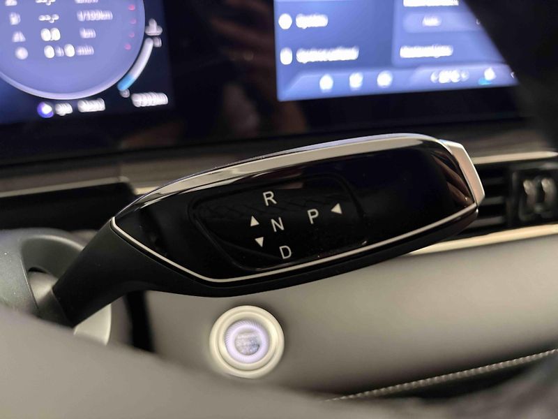 Omoda 5 (2025) 1.6 Premium 108 kW - fotka 24 z 49