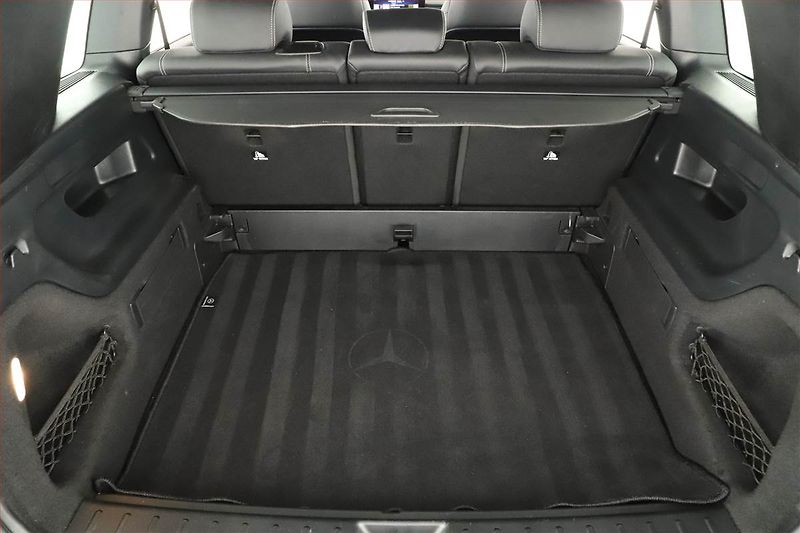 Mercedes-Benz GLB (2024) 200 d 4MATIC - fotka 19 z 20
