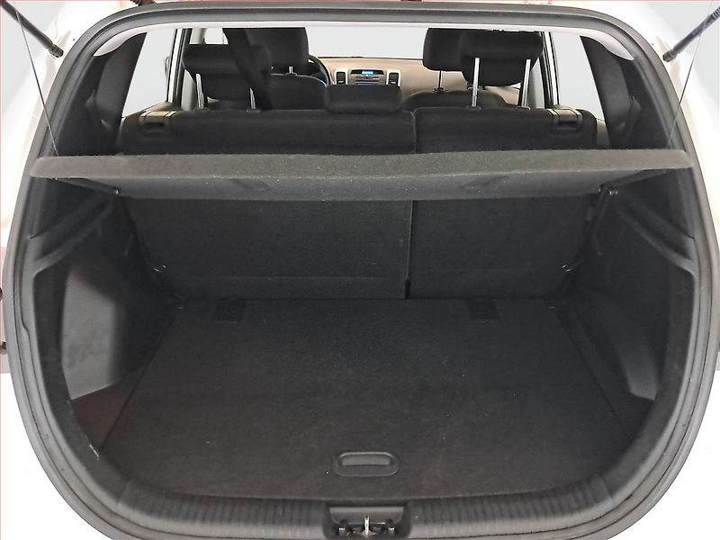Hyundai ix20 (2011) 1.4 CVVT - fotka 14 z 16
