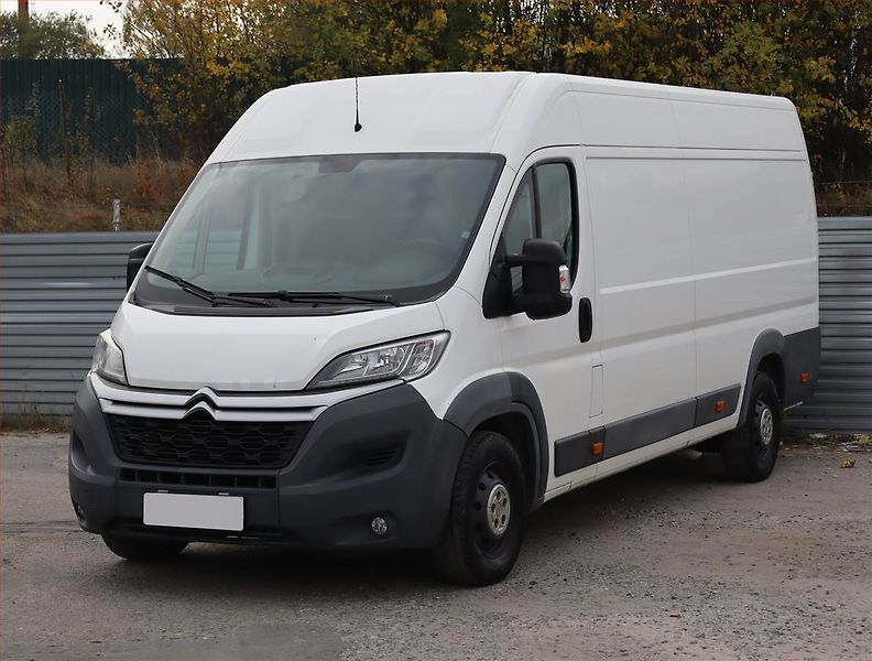 Citroën Jumper (2018) 2.0 BlueHDi, Maxi, 14m3, 1.0t - fotka 2 z 14