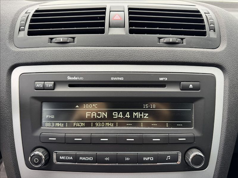 Škoda Octavia 1,8 TSI klima 1.maj. původ ČR - fotka 38 z 50