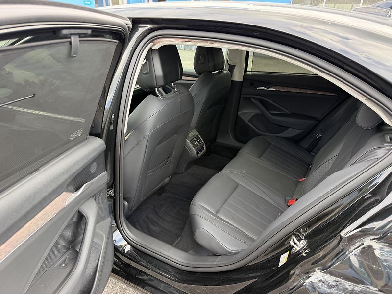 Škoda Superb 2,0TDi 147kW L&K 4x4 aut. - fotka 20 z 22