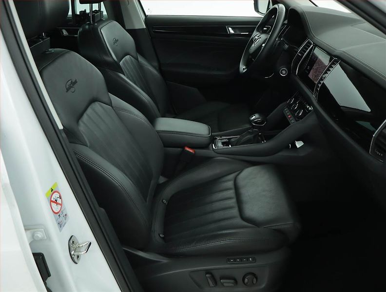 Škoda Kodiaq (2023) Laurin&Klement 2.0 TDI - fotka 9 z 18
