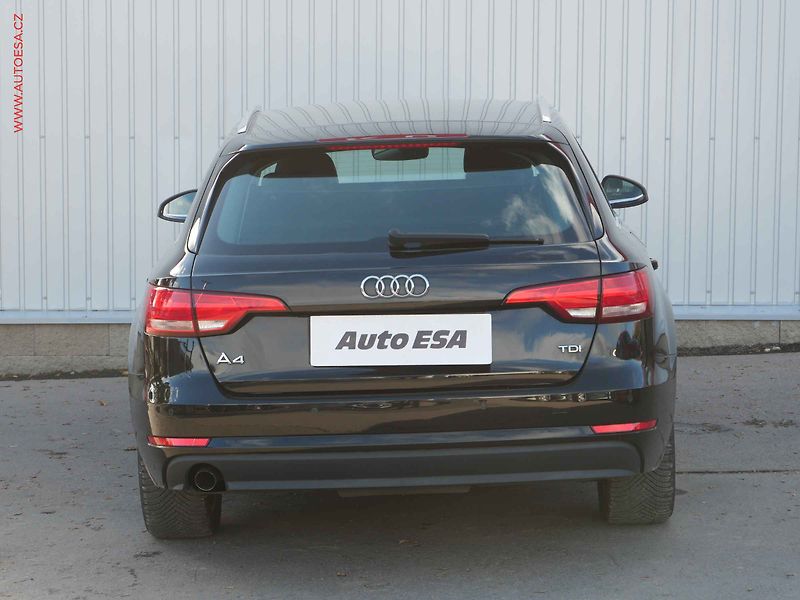 Audi A4 (2016) 2.0 TDi, AC, bixen, park - fotka 5 z 22