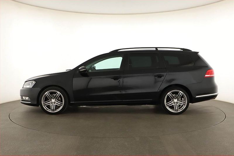 Volkswagen Passat (2011) 1.6 TDI, nová STK, v provozu - fotka 3 z 13