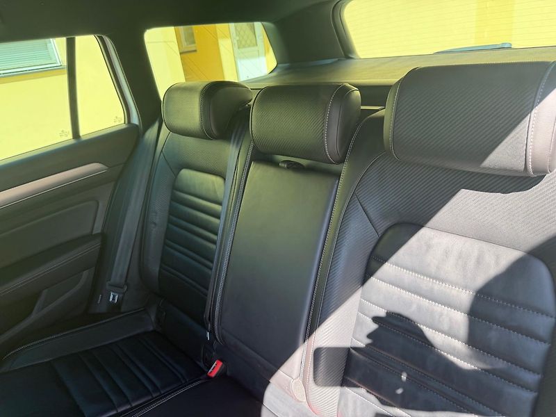 Volkswagen Passat Variant (2016) - fotka 28 z 29