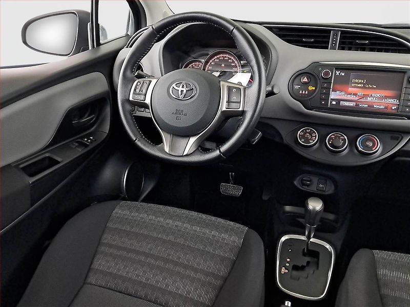 Toyota Yaris (2017) 1.33 Dual VVT-i, Automat - fotka 7 z 17