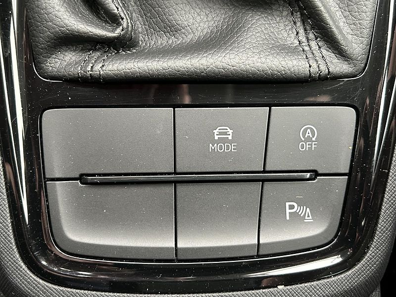 Škoda Kamiq 1.5 TS Top selection - fotka 16 z 27