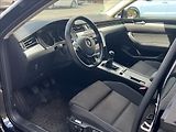 Volkswagen Passat 2,0 TDi MATRIX ComfortLine - náhled 11