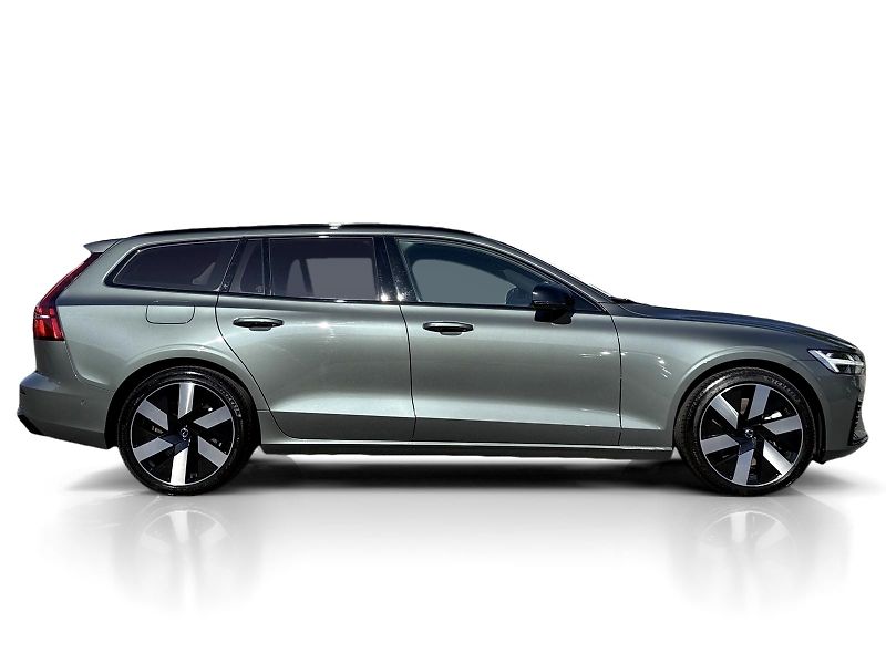 Volvo V60 T8 AWD ULTRA DARK // 335 kW - fotka 7 z 57