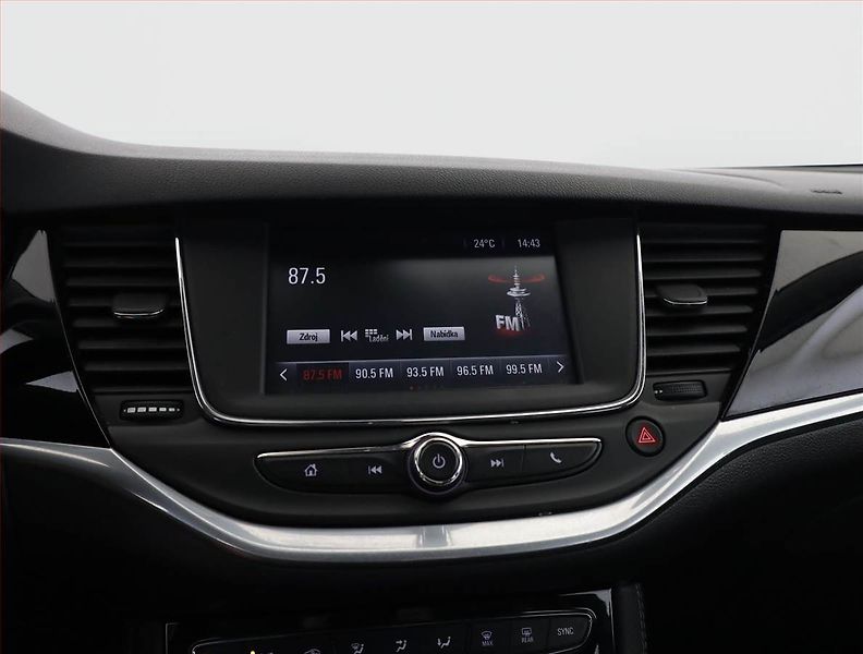 Opel Astra (2017) 1.0 Turbo, Automat, Serv.kniha - fotka 11 z 17