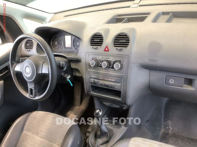 Volkswagen Caddy (2013) 1.6TDi MAXi, AC, +kola - fotka 6 z 7