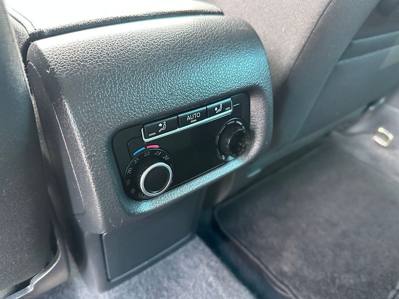 Seat Alhambra (2015) 2,0TDI 110kw DSG Style - fotka 13 z 42