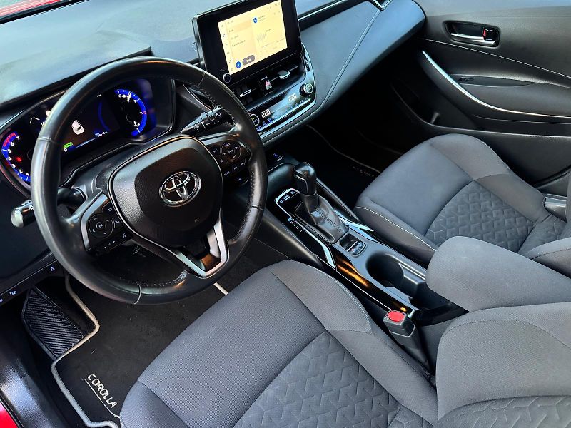 Toyota Corolla 1.8E-Cvt Comf Sport 1.MAJ.DPH - fotka 14 z 28