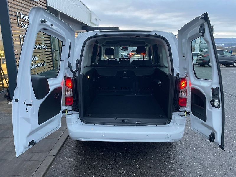 Toyota ProAce City Verso MC24 1.5L MT - fotka 8 z 25
