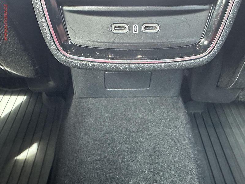 Škoda Scala (2020) 1.5 TSi, 1.maj,ČR, Style - fotka 18 z 22