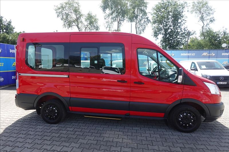 Ford Transit 2,2 TDCi  L2H2 9MÍST BUS KLIMA - fotka 6 z 31
