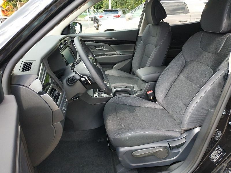 KGM Korando 1.5T, SMART,2WD, AT, SKLADEM - fotka 13 z 35