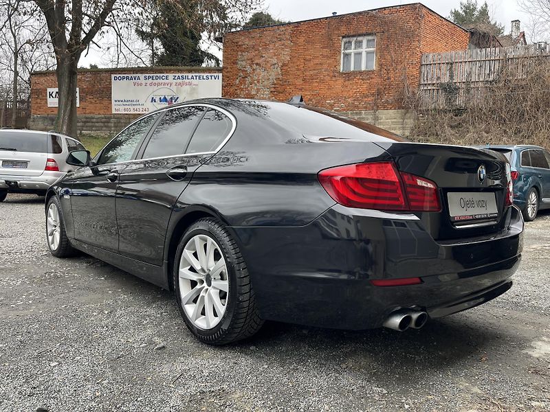 BMW Řada 5 (2014) 2,0D 135Kw NAVI,SV.KŮŽE,XENON - fotka 7 z 17