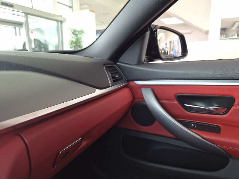 BMW Řada 4 440i xDrive - fotka 28 z 28