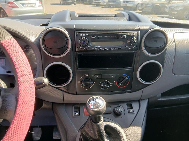 Citroën Berlingo 1.6 HDI, ALU - fotka 19 z 31