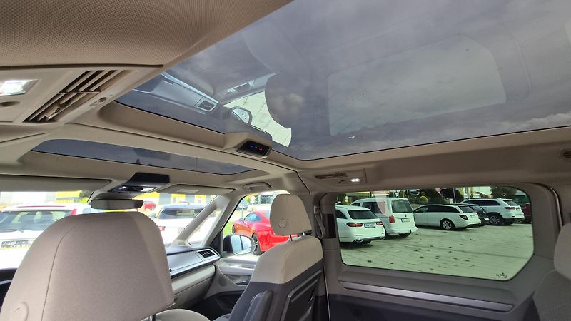Volkswagen Transporter 2.0TSi MULTIVAN LIFE ČR 1.maj - fotka 16 z 23