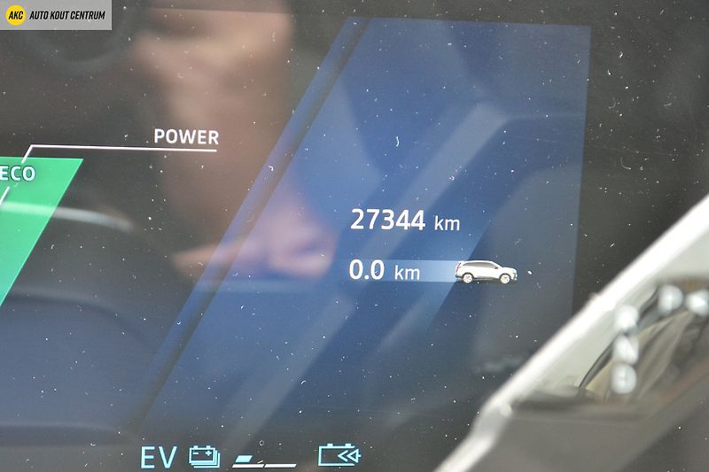 Renault Espace ICONIC E-TECH FULL HYBRID 200k - fotka 67 z 79