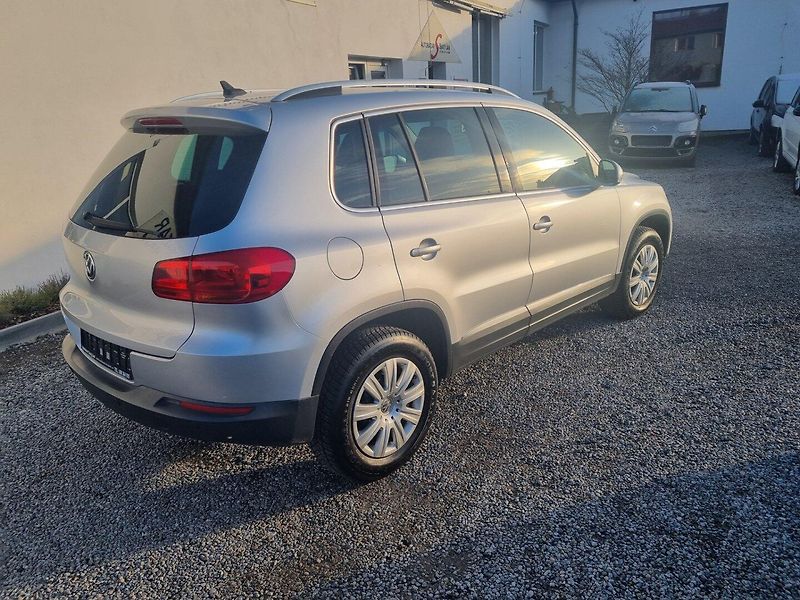 Volkswagen Tiguan (2012) 2.0 TDi  4x4 Track Webasto NAV - fotka 4 z 26