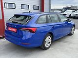 Škoda Octavia 2,0 TDI 110kW Ambition Combi - náhled 3