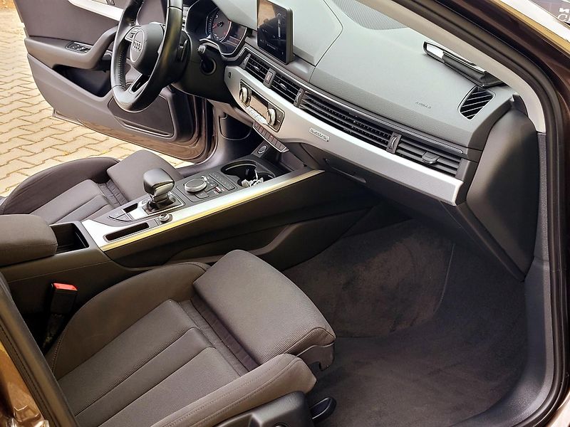 Audi A4 TDi S-tron 140kW Quattro,CZ    - fotka 26 z 53