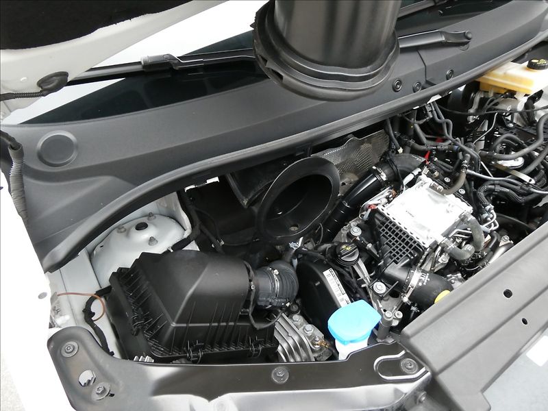Volkswagen Crafter 2,0 TDi 103kW DPH,serviska,ČR - fotka 38 z 50