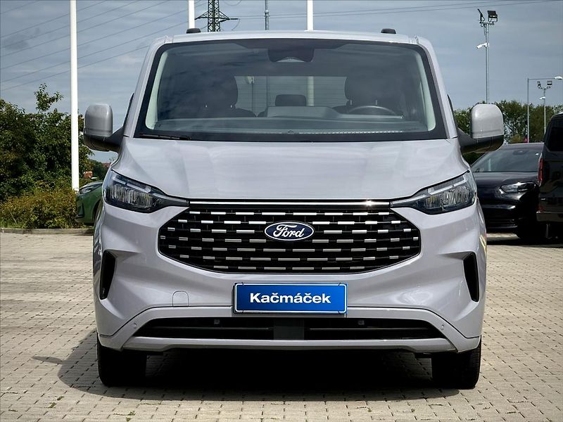 Ford Tourneo Custom 2,0 EcoBlue 125kW Titanium L2 - fotka 8 z 32