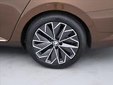Škoda Superb 1,5 TSI 110kW L&K DSG CZ DPH - náhled 27