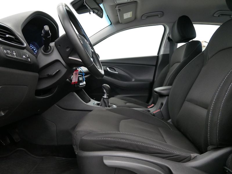 Hyundai i30 - fotka 11 z 21
