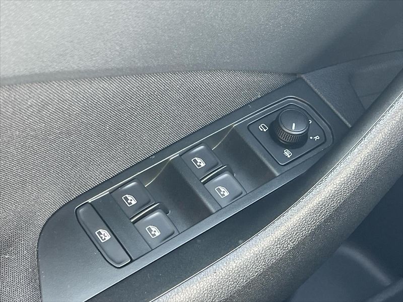 Škoda Kamiq 1,0 TSi 81 kW AMBITION - fotka 20 z 25