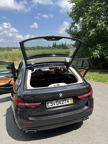 BMW Řada 5 (2021) 778015955 - fotka 10 z 11