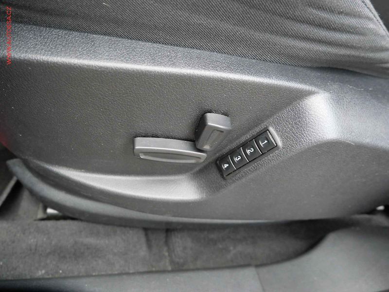 Ford S-MAX (2014) 2.0EB, Xenon - fotka 14 z 20