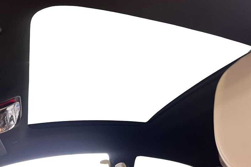 Mercedes-Benz CLE 300 4M AMG Pano HuD Burm Venti - fotka 17 z 21