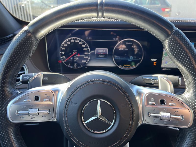 Mercedes-Benz Třídy S 400Ld AMG Panorama  - fotka 19 z 28