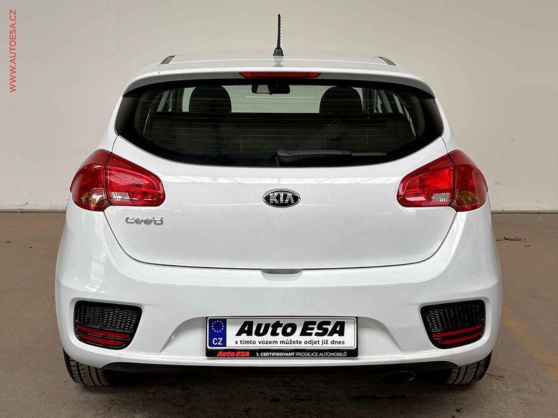 Kia Ceed (2018) 1.6 GDi, 2.maj, STK7/28 - fotka 5 z 14
